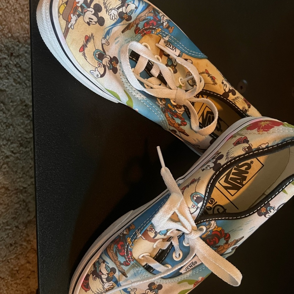 Disney vans journey beach w7.5 Guc